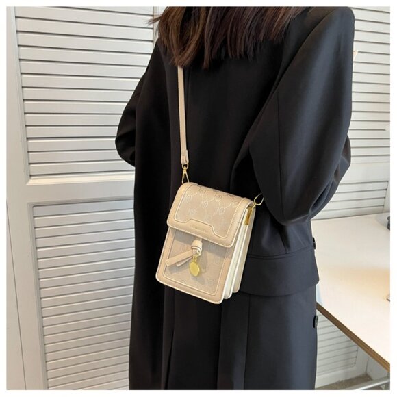 Brown Monogram Buckle Flap Crossbody Purse - Picture 6 of 11